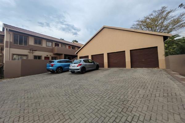 2 Bedrooms, 2 bathroom modern apartment
Open plan lounge / diningroom. Kitchen with space for washing machine and single ...