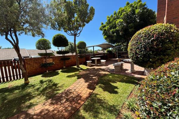 Beautiful  2-bedroom apartment in Bronberg Retirement Estate, situated in Olympus ...
