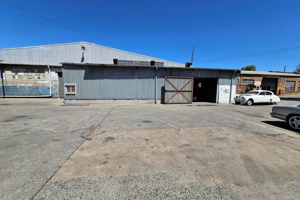 Well-maintained industrial unit situated in a secure park in Wadeville. The park offers ...