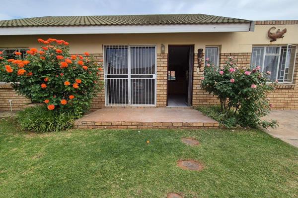 You can own this 3 bedroom 2 bathroom townhouse
Property offers open plan kitchen living area.
Relax in the big garden or under the ...