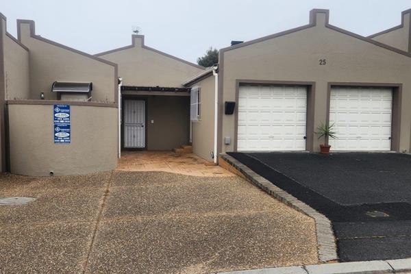 Very neat town house with cozy braai area. The living areas are open plan to the dining room and kitchen.
3 Bedrooms are neat with ...