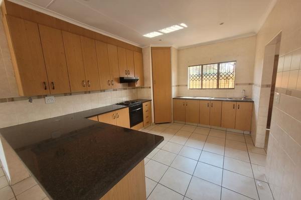 Spacious 3-Bedroom Townhouse for Rent

3 Comfortable bedrooms
2 Modern bathrooms
Open plan Kitchen with a scullery
Low-maintenance ...