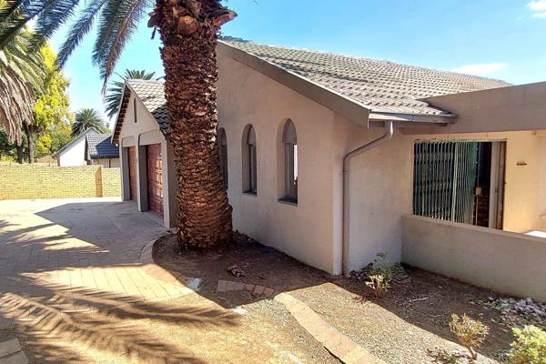 Nestled in the quiet and sought after suburb of Croydon, merely a stone&#39;s throw away from the OR Thambo International Airport, and ...