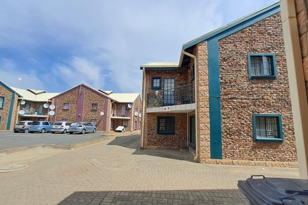 Rent: R3,700.00 per month
Deposit: R4,700.00
Contract Fee: R850.00
Water &amp; Electricity Deposit: R800.00

Key Features:

Prime Location: Walking distance to both CUT (Central University of Technology) and UFS (University of the Free State).
24-Hour Security: Safe ...