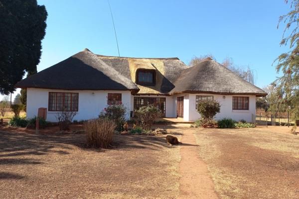 Beautiful 8.5 hectares Smallholding in Tweedragt Pretoria
Beautiful, well maintained smallholding in Tweedragt. This property is not ...