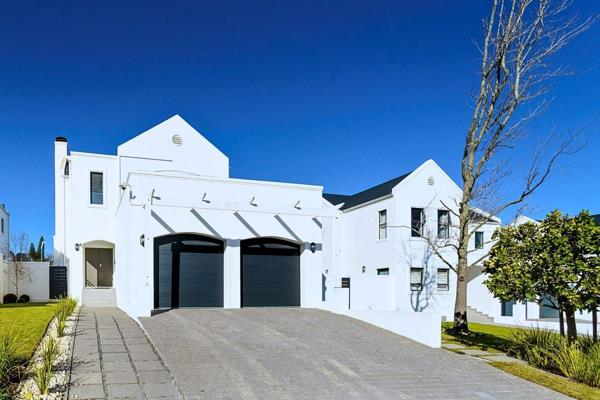 Exclusive mandate
D&#39; STELLEN ESTATE, Helderberg Village
Introducing a true Treasure filled with Value. Located in a wonderful ...