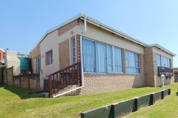 CINTSA WEST - EAST COAST RESORTS 

Are you looking for a holiday home or ready to retire at the coast?  Look no further.


Cintsa ...