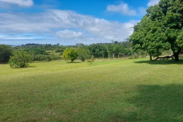 This farm offers a charming rural lifestyle with extensive potential for both residential and commercial use. Located in Kwelera, just ...