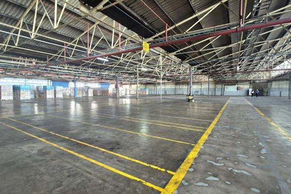 This impressive 11,158sqm warehouse is ideal for large-scale manufacturing or ...