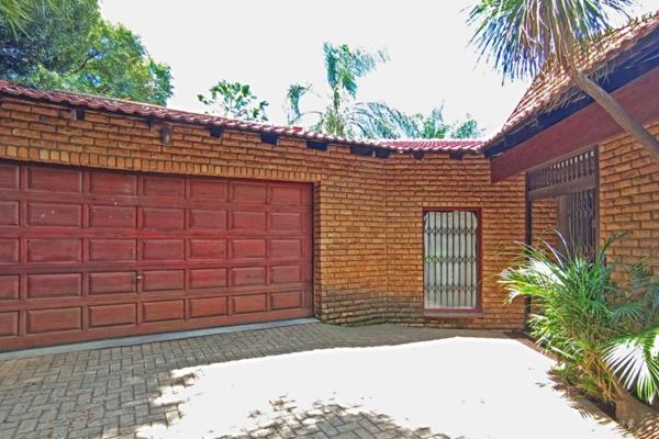 Spacious 4-Bedroom, 4-Bathroom Home in Tranquil Strijdompark

Nestled in a quiet and peaceful area of Strijdompark, this generously ...