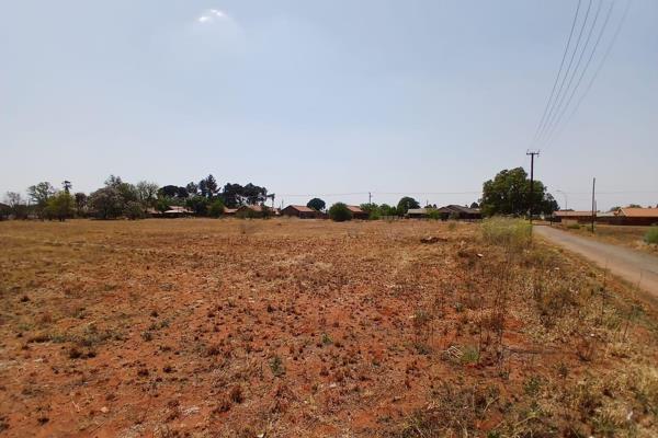 Located in the rapidly developing town of Meyerton Midvaal, this impressive 1.6-hectare property presents an exceptional opportunity ...