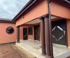 House for sale in Mpophomeni