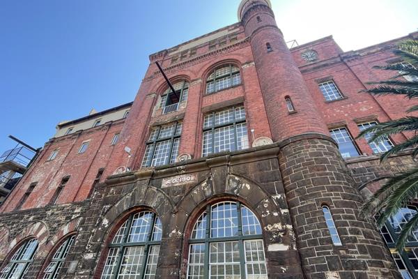 This neat 127-square-meter unit in Old Castle Brewery is immediately available for ...