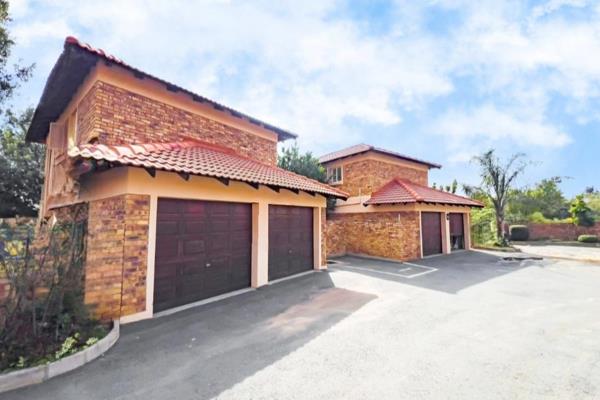 Lovely freestanding cluster home, with private enclosed garden, and double auto garage - ...