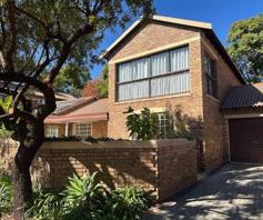 Townhouse for sale in Honeydew Manor