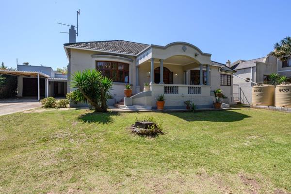 Welcome to your dream home! This gem features an open plan kitchen that seamlessly flows into three spacious living areas, perfect for ...