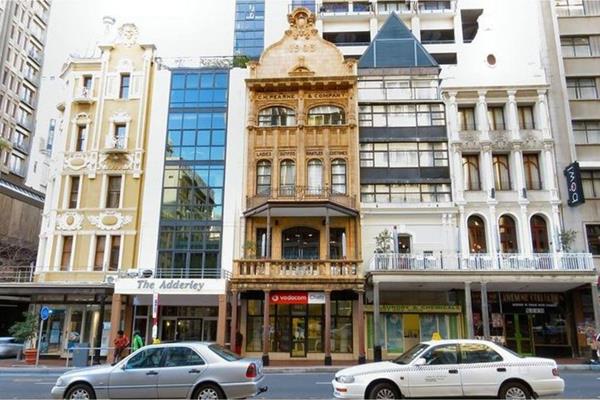 Premium Parking Bay in The Adderley, CBD
An exclusive opportunity to own a secure parking bay in the heart of Cape Town’s vibrant ...