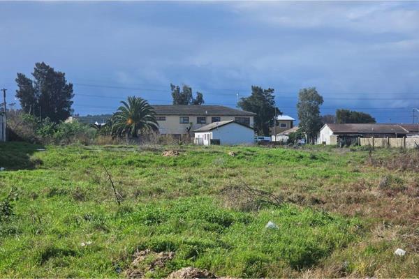 DEVELOPMENT PROPERTY IN EERSTERIVIER
This substantial hectare property is located between 2 roads – Van Riebeeck Road (R102) and direct ...