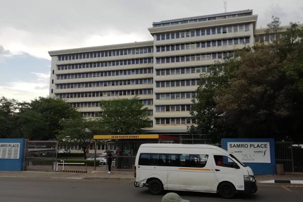 This neat A grade building is perfectly situated in the heart of Braamfontein, with 4 ...