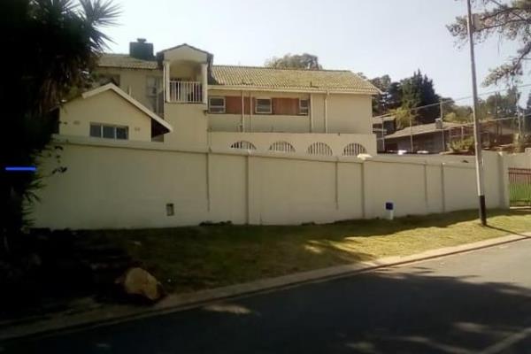 4 Bedroom Double Storey House in Mondeor for sale with 5 Full bathrooms and guest Toilet . A nature lovers paradise it has a open yard ...