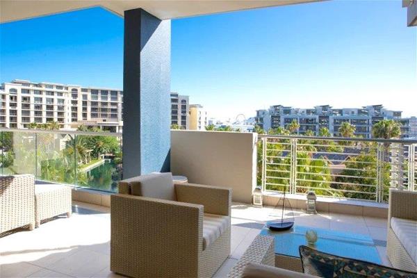 SOLE MANDATE - PRICE R15 950 000 Plus Vat 

This fully furnished 2-bedroom, 2-bathroom residence offers an unparalleled lifestyle, showcasing sophisticated interiors with top-quality finishes and magnificent views over the tranquil canal and the iconic One&amp;Only Island. ...