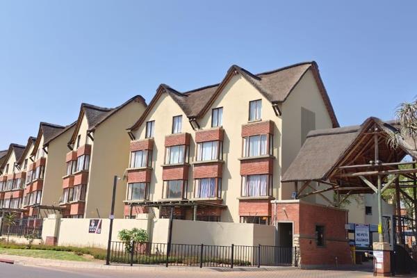 Discover this beautiful apartment located in the sought-after Zambezi Estate, perfect for those seeking a modern and comfortable ...