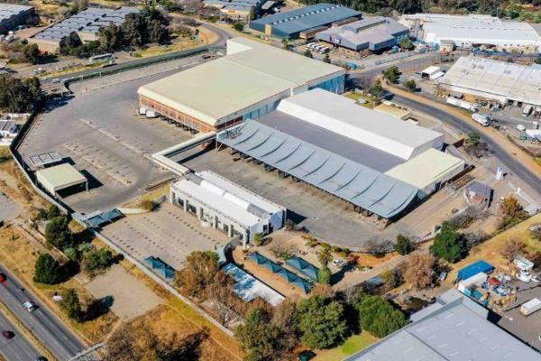 19 Fortune Street, City Deep, Johannesburg
17155m2 @ R40/m2 = R686 200 Excl. VAT

This expansive 17,155m2 manufacturing-grade facility ...