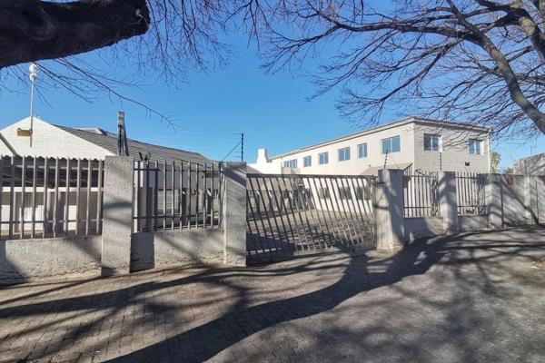 Prime office space with great exposure on Rietfontein Road close to arterial roads and ...