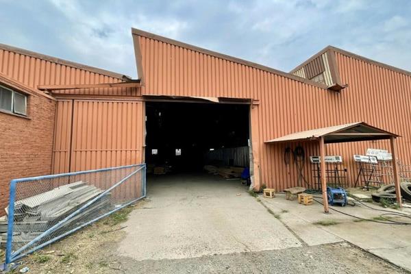 This large warehouse, measuring approximately 2,380 m&#178;, is available to rent in the ...