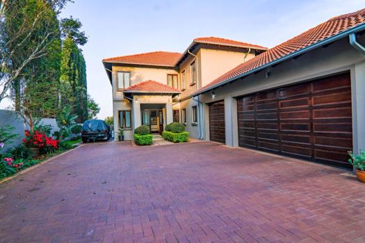 4 Bedroom House for sale in Midstream Estate