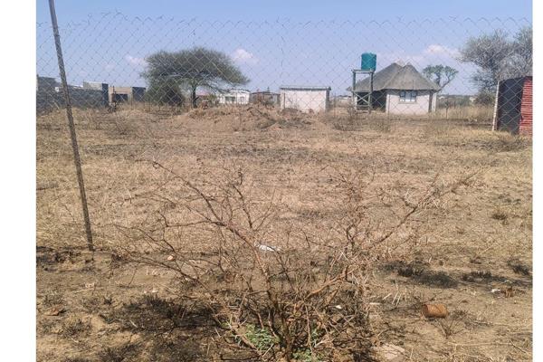 a vacant land for sale in mamahule on the R71 road between mankweng and polokwane just after dalmada. contact me for more information ...