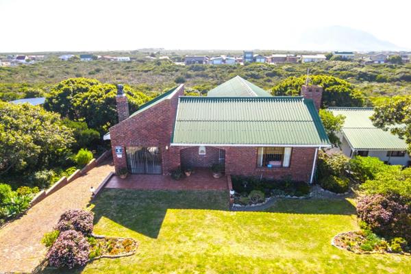 Coastal Comfort: Cozy Three-Bedroom Home in Kleinbaai.

Sole Mandate: Welcome to your ...