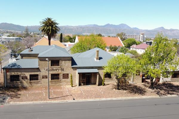 Situated in the heart of Somerset West, this property offers an exceptional opportunity for businesses seeking a versatile ...