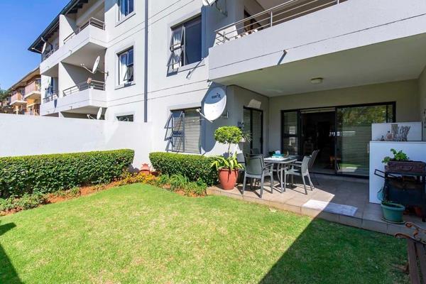 This charming garden unit in a cozy complex of just 17 units. 

It features a sunny, open-plan kitchen with granite countertops, a ...