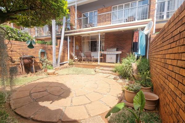 Salt and Pepper Homes present this duplex in Wonderboom Pretoria for sale. The property has the following features: 

3 bedroom with ...