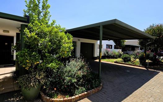 3 Bedroom Townhouse for sale in Vaalpark