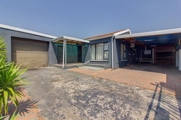 Stunning Renovated 3 Bedroom House in Norwood, Elsies River
Offering a dual-living ...