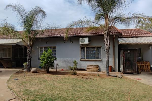 This charming three-bedroom, two-bathroom family home is perfectly located just a stone&#39;s throw from the local Primary School ...