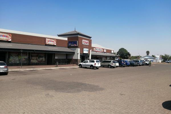 This premises is situated at a well-known shopping centre in the busy Watermeyer street.

The shop is an open plan and has an office ...