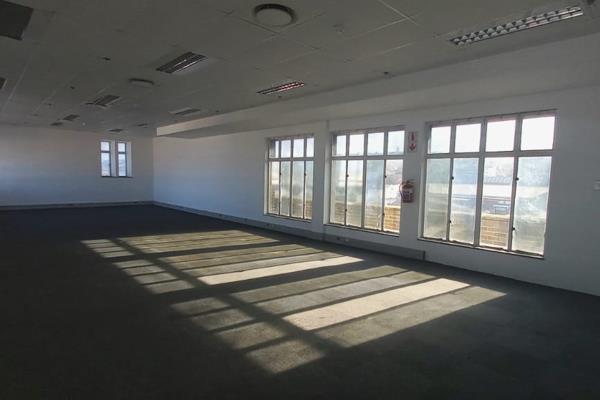 Elite Realty proudly present this third floor, corporate office space with total ...