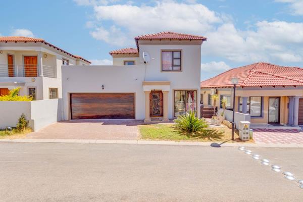 Are you searching for a spacious and modern apartment in Midrand? Look no further than this stunning 4-bedroom, 2-bathroom home located ...