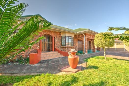 3 Bedroom House for sale in Camphersdrift