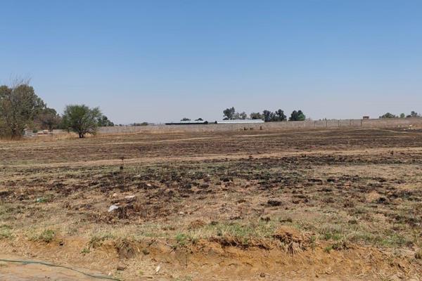 This Vacant stand is a total of 4.7456 ha : 
2 Stands is Industrial 1 Zoned and total of 2.8066ha. 
3rd stand is Zoned Agriculture ...