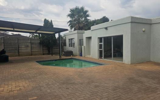 3 Bedroom House for sale in Northmead