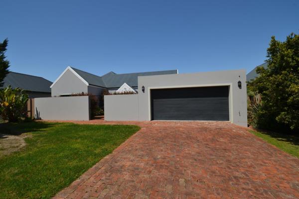 Sole / Exclusively mandated by SJ Hefferman Incorporated.

Fully furnished @ R19 500
Please enquire as option of unfurnished ...