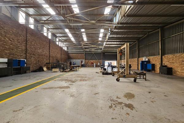 Industrial warehouse spanning approximately 608sqm, is available to let in Jet Park. The ...