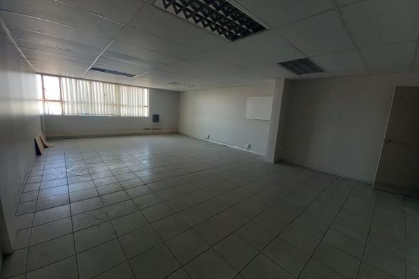 This office space is well located in a prime location of the Secunda CBD opposite the East Side Spar area.
It is located on the first ...