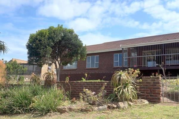 I’m currently being renovated for your family to move into, on or by 1 November 2024. 

This spacious home offers 3 bedrooms, (all with ...