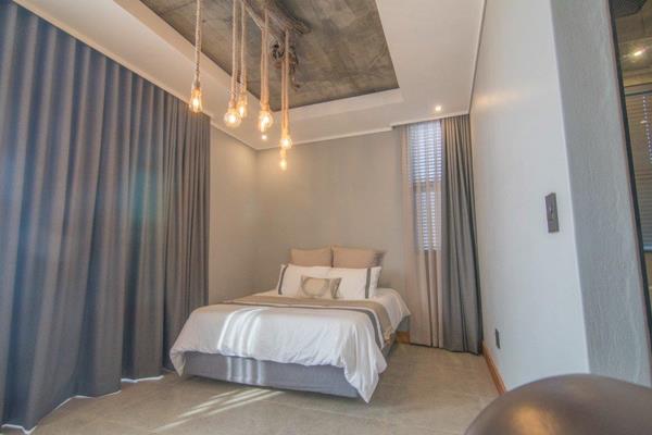 Berula - Secure residential estate in Benoni
2 Bedroom apartments in newly built complex with state of the art finishes.
2 Stylish ...