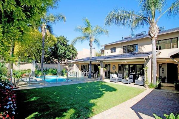 Nestled within the prestigious 24-Hour Security Estate of Dowerglen Ext 3, this immaculate family home presents exceptional ...